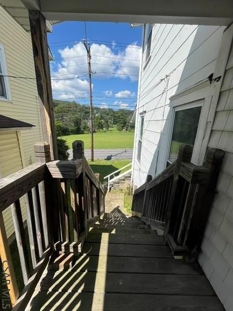 3418 Graham Ave 2nd Fl - Photo 3 of 14