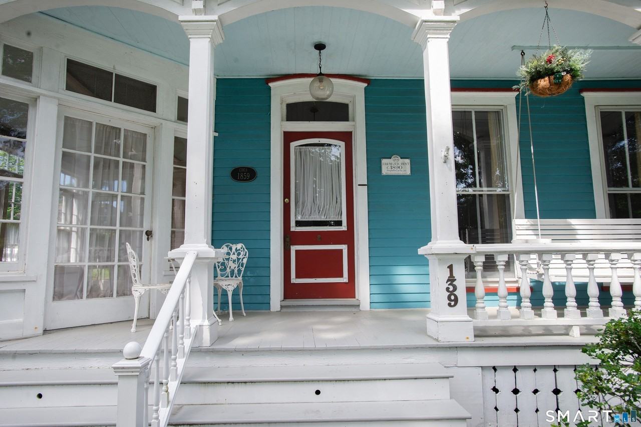 139 Main St - Photo 4 of 35