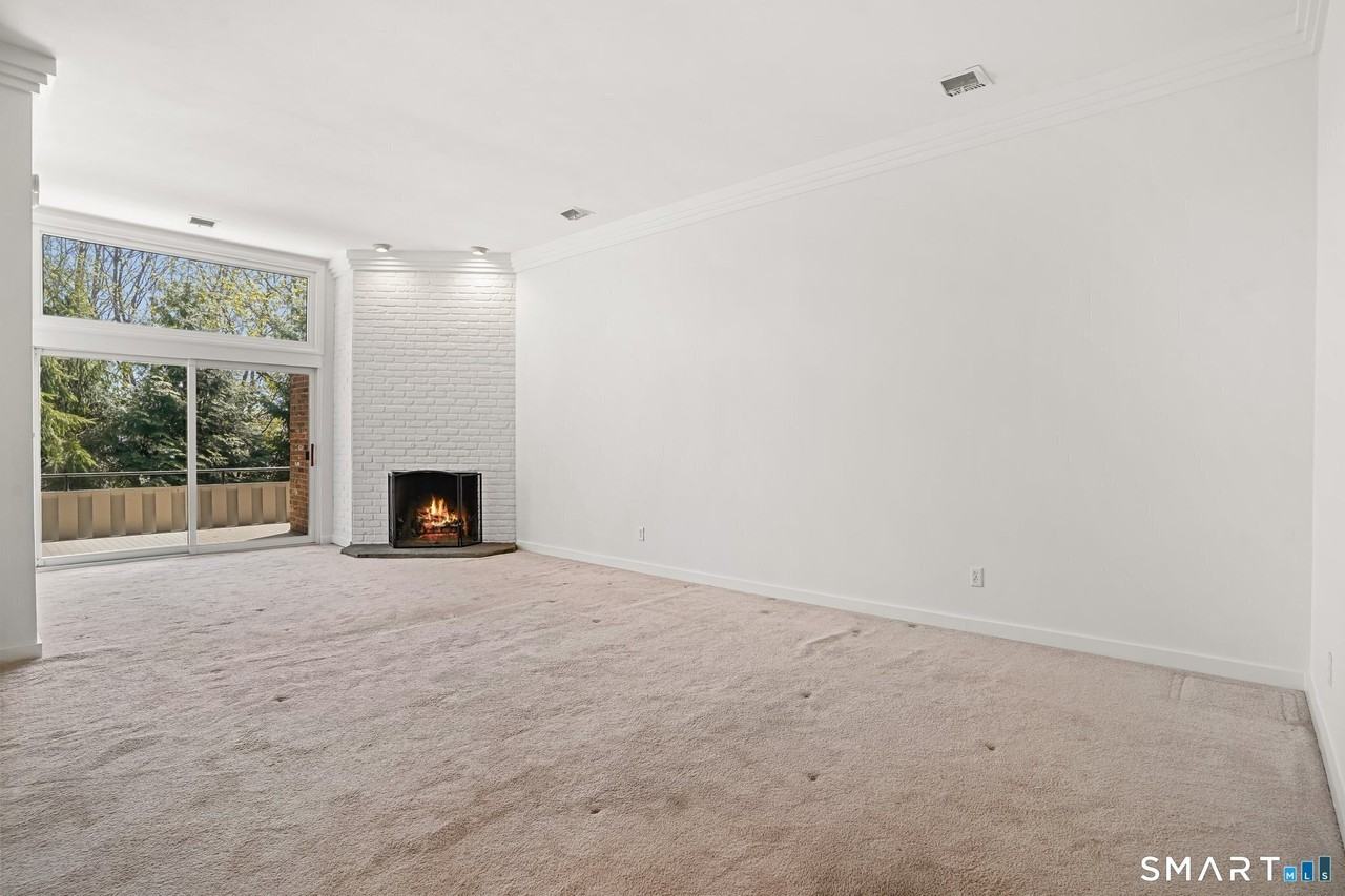 106 Southport Woods Dr #106 - Photo 2 of 13