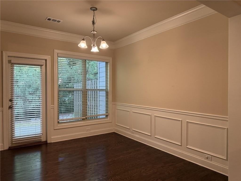 3160 Cross Creek Dr - Photo 7 of 21