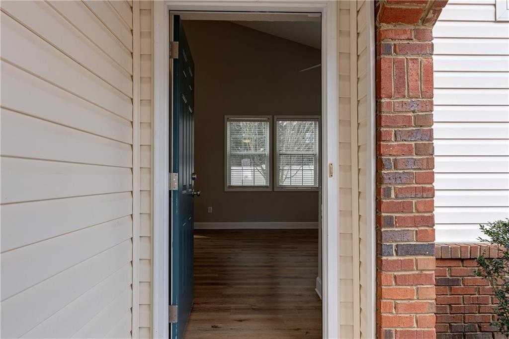 211 Harmony Ct - Photo 2 of 31