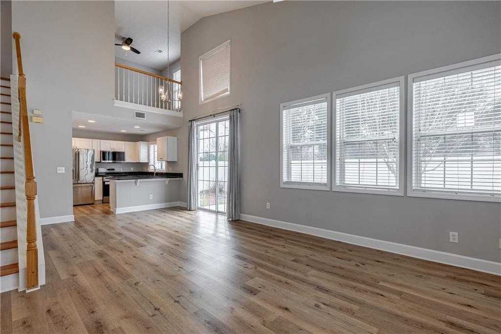 211 Harmony Ct - Photo 4 of 31