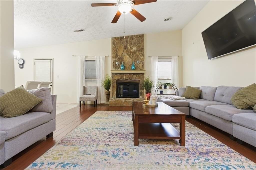 2025 Kristian Way - Photo 6 of 27