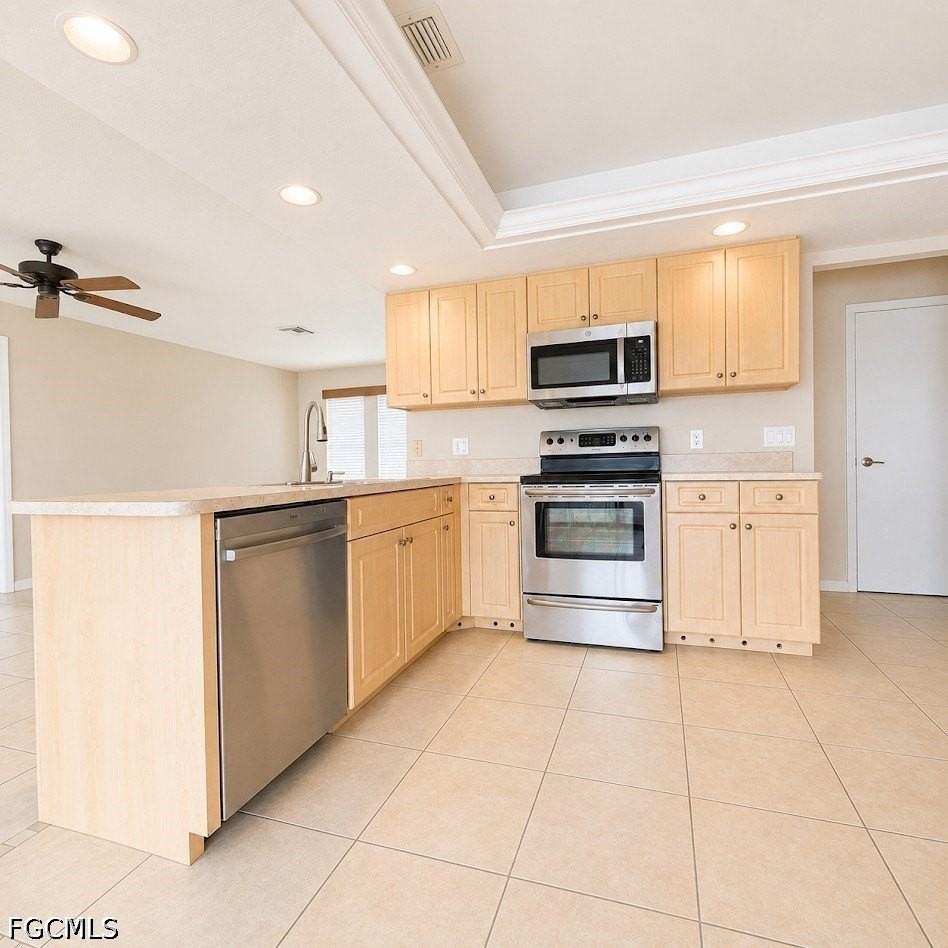 1429 Se 31st Ter - Photo 7 of 27