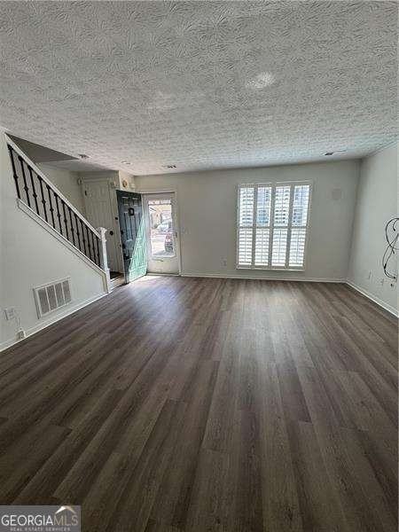 2907 Queen Anne Ct - Photo 4 of 25
