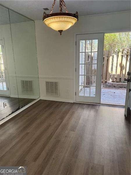2907 Queen Anne Ct - Photo 6 of 25