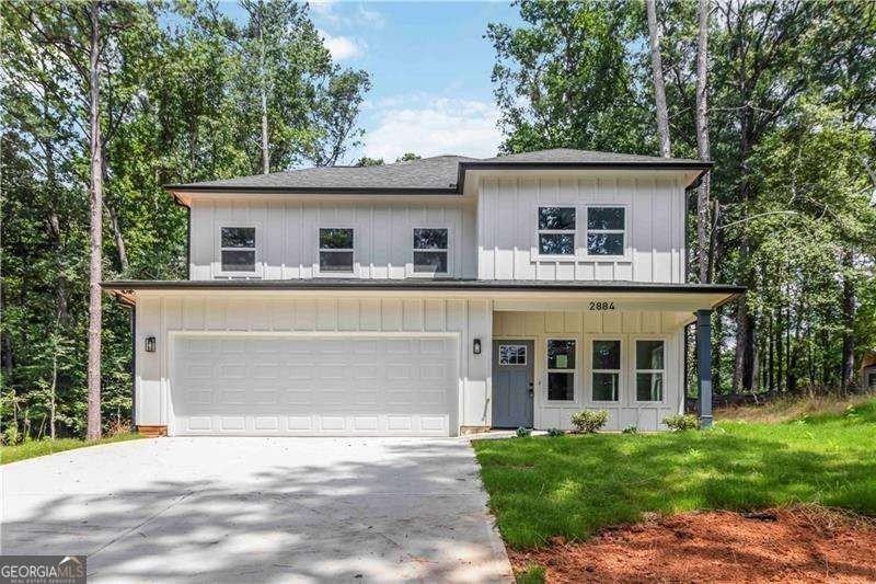 2884 Thompson Cir - Photo 3 of 31