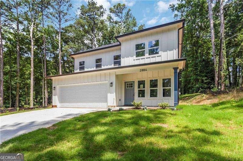 2884 Thompson Cir - Photo 4 of 31