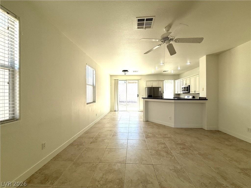 10677 Windrose Point Ave - Photo 3 of 22