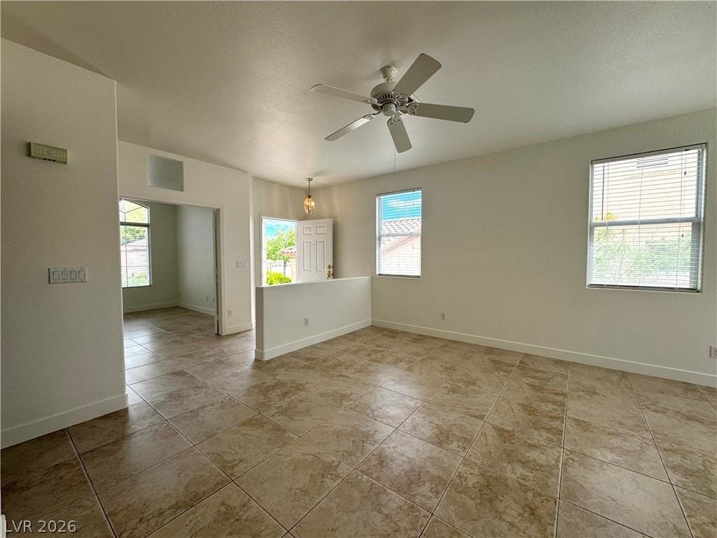 10677 Windrose Point Ave - Photo 4 of 22