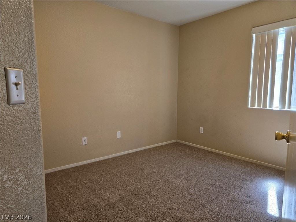 5525 Raven Creek Ave - Photo 7 of 9