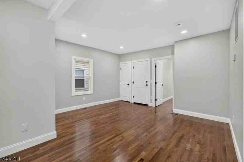 24 Dean St #1 - Photo 7 of 41