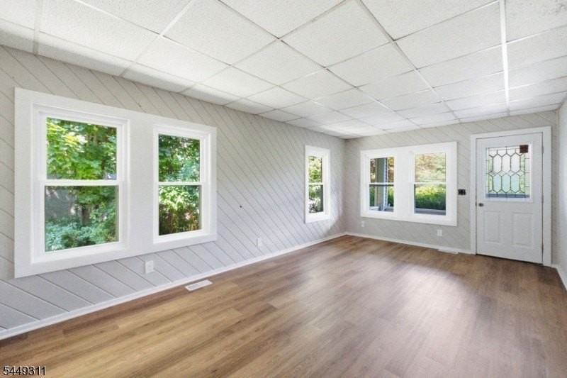 185 Main St - Photo 7 of 20