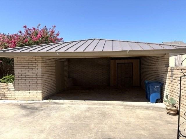 531 Fairway Ct - Photo 2 of 26