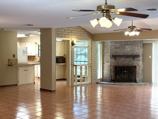 531 Fairway Ct - Photo 5 of 26