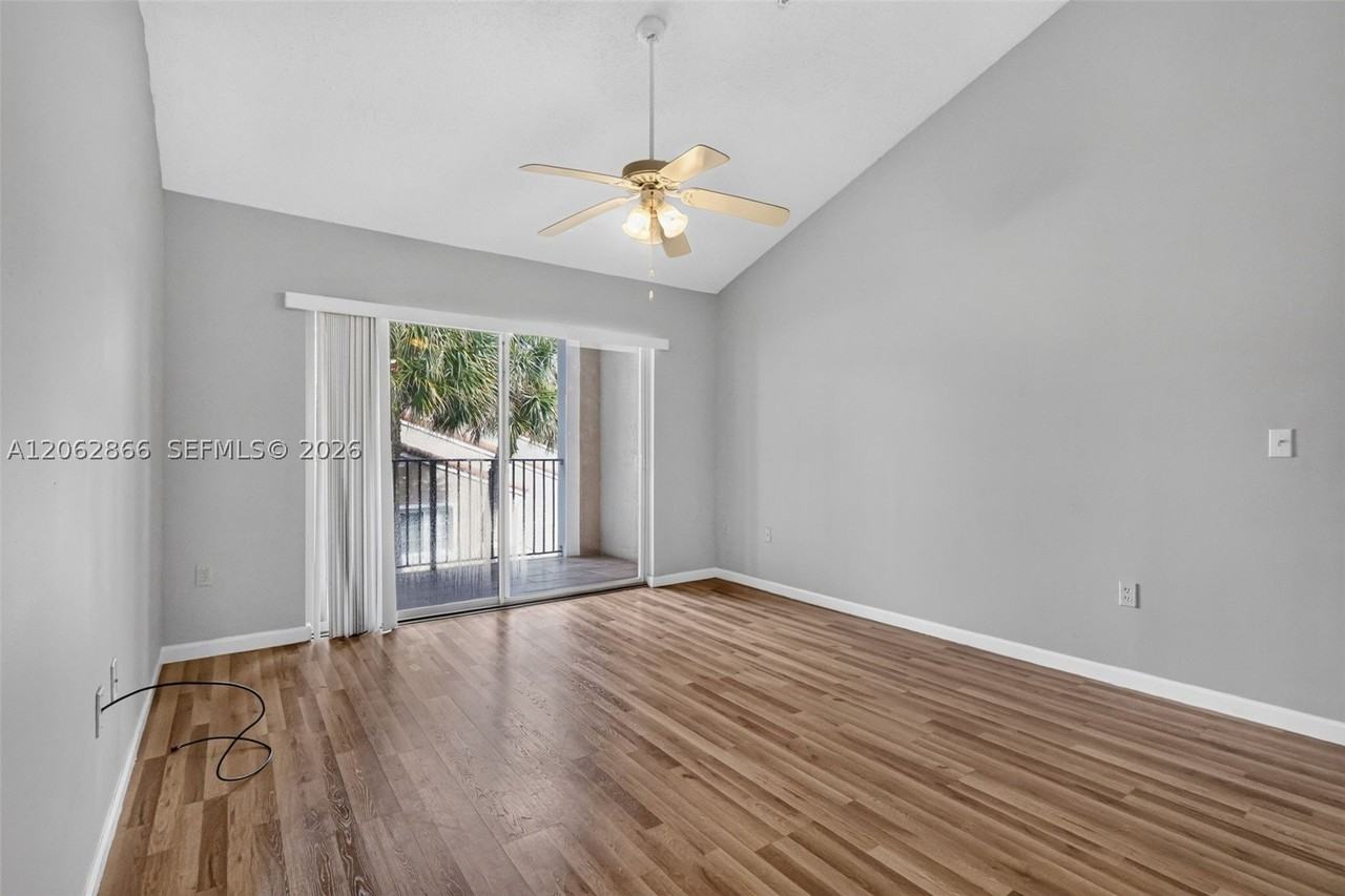 7808 Sonoma Springs Cir #304 - Photo 7 of 28