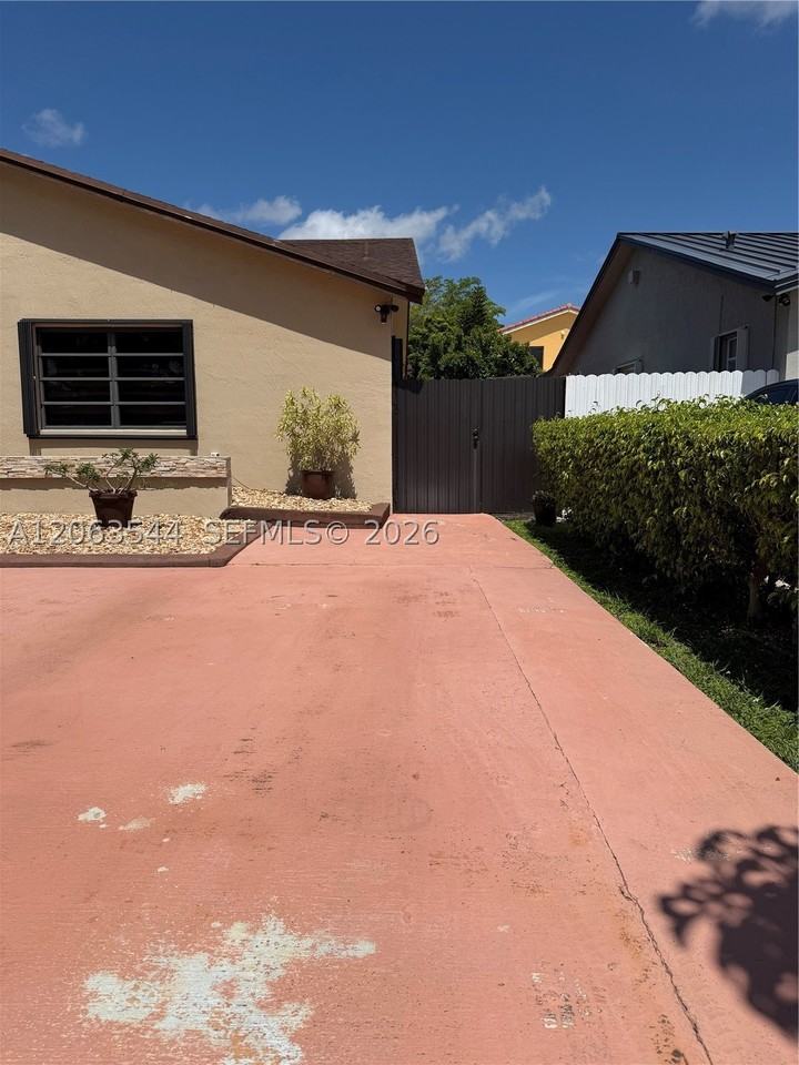 10903 Sw 146th Ct #0 - Photo 2 of 16