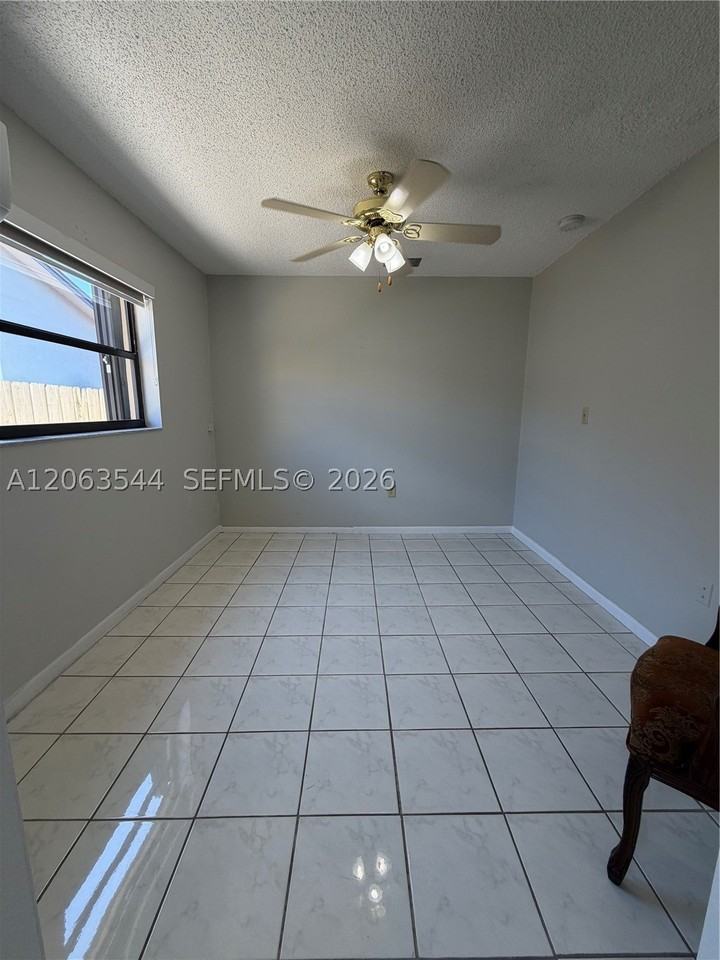 10903 Sw 146th Ct #0 - Photo 4 of 16