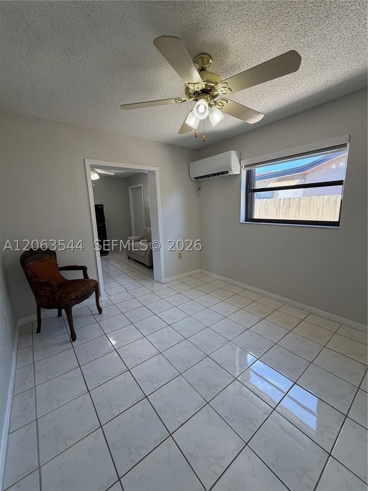 10903 Sw 146th Ct #0 - Photo 5 of 16