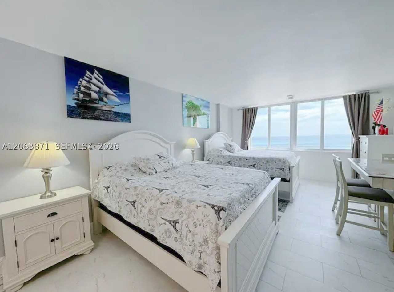 19201 Collins Ave #545 - Photo 7 of 22