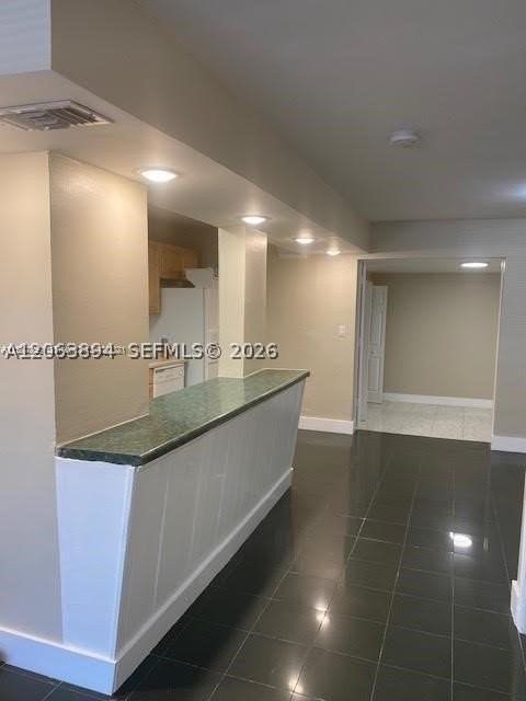643 W 68th St #643 - Photo 5 of 12