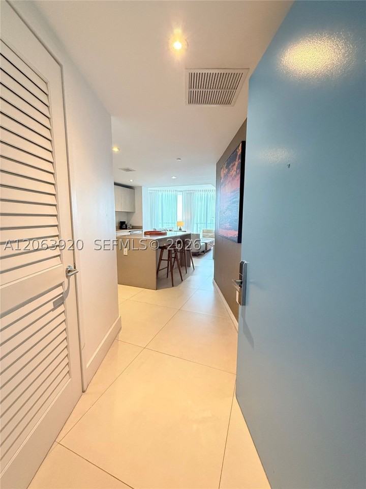4111 S Ocean Dr #2912 - Photo 2 of 34