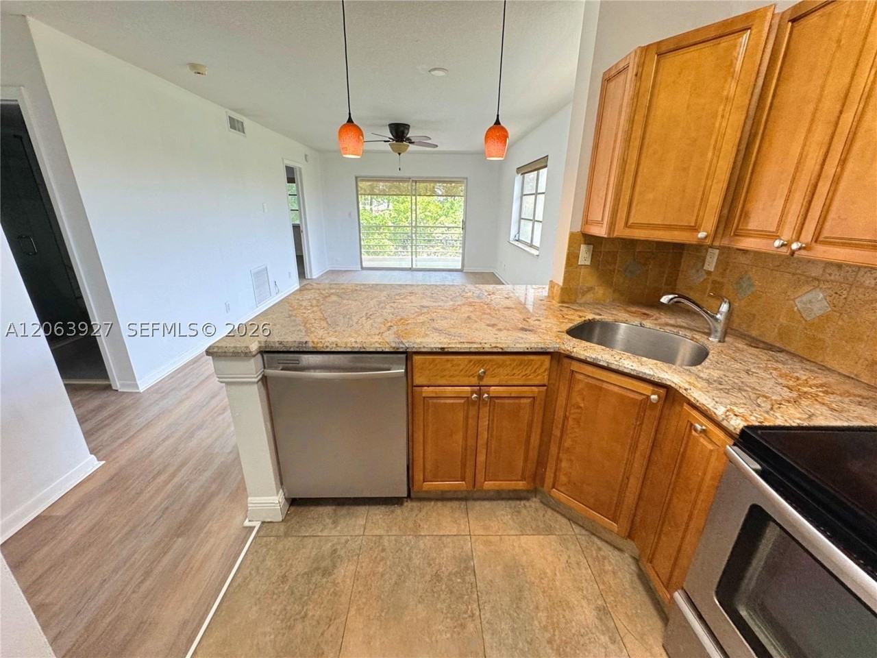 1400 Ne 57th St #308 - Photo 2 of 12