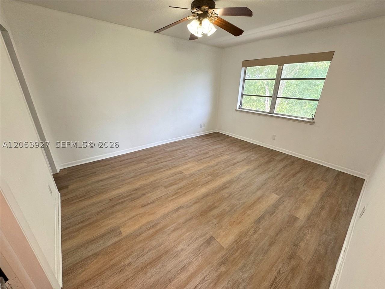 1400 Ne 57th St #308 - Photo 6 of 12
