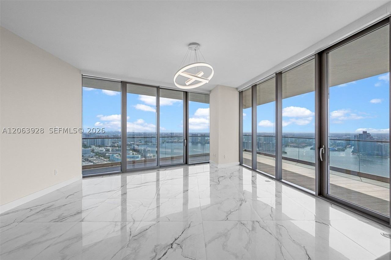 18975 Collins Ave #3605 - Photo 6 of 43