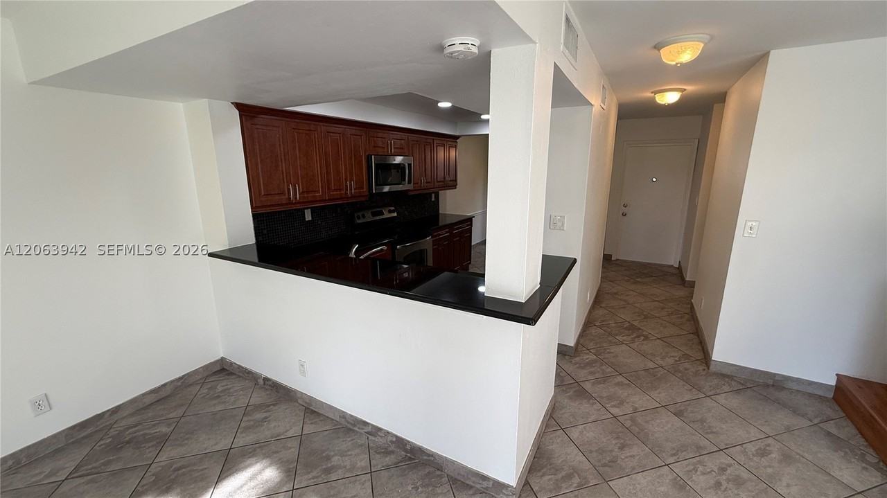 2961 Sw 87th Ave #301 - Photo 6 of 29