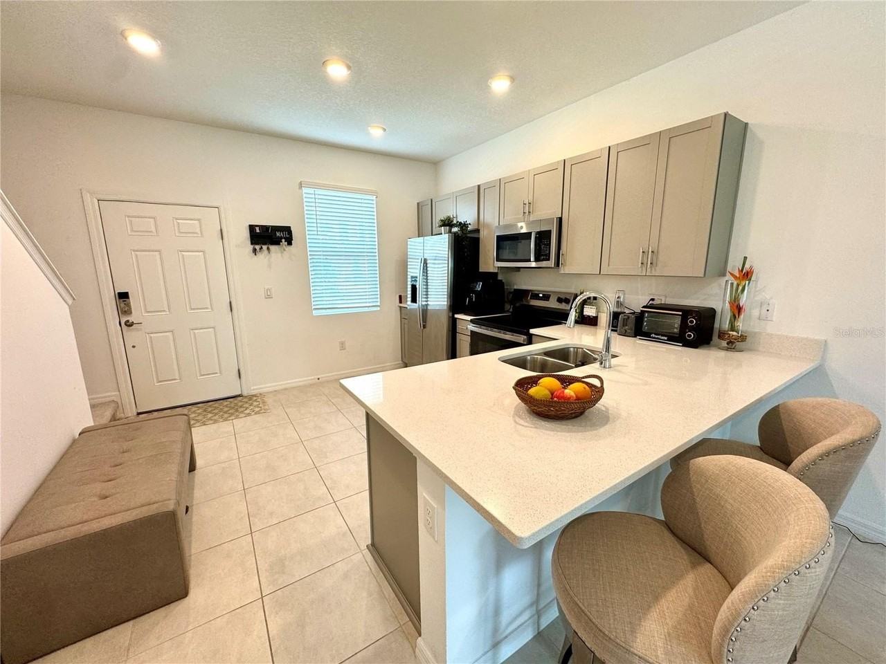 8952 Daybreak St - Photo 5 of 24