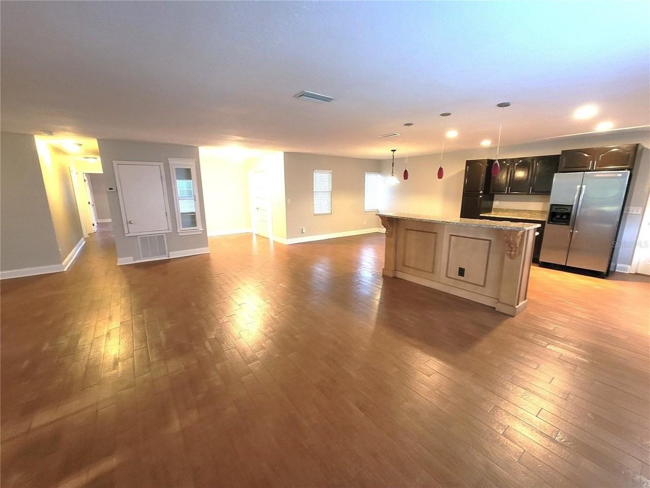 622 Green Meadow Ave - Photo 5 of 18
