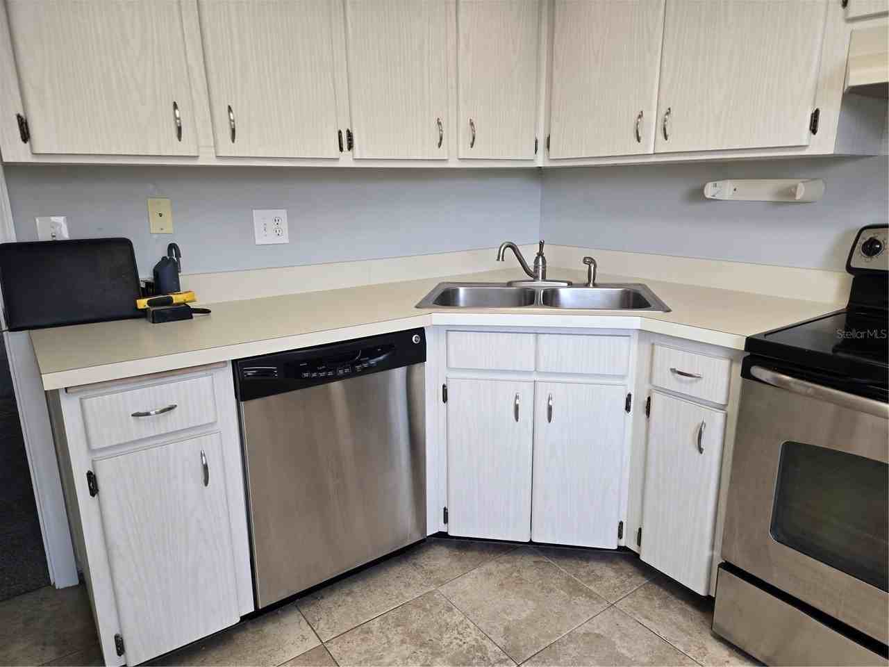 10342 Carrollwood Ln #168 - Photo 6 of 17