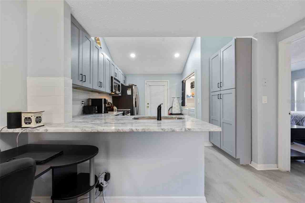 3401 Cypress Head Ct - Photo 4 of 50
