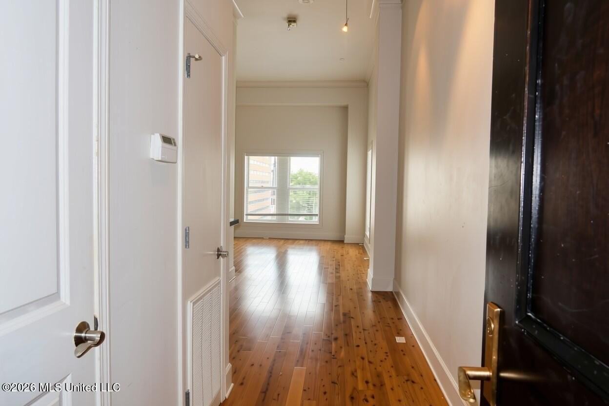 308 E Pearl St Apt 1001 - Photo 6 of 14