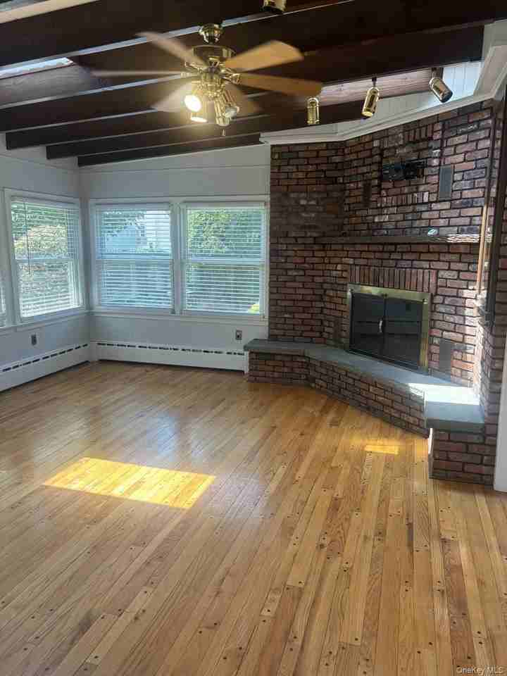 126 Hillside Ave - Photo 4 of 22