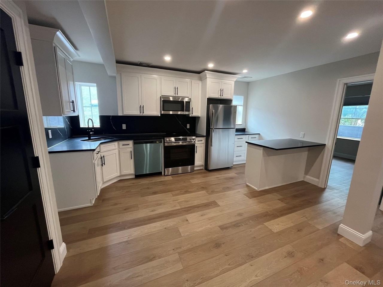 68A W Main St #A - Photo 7 of 18