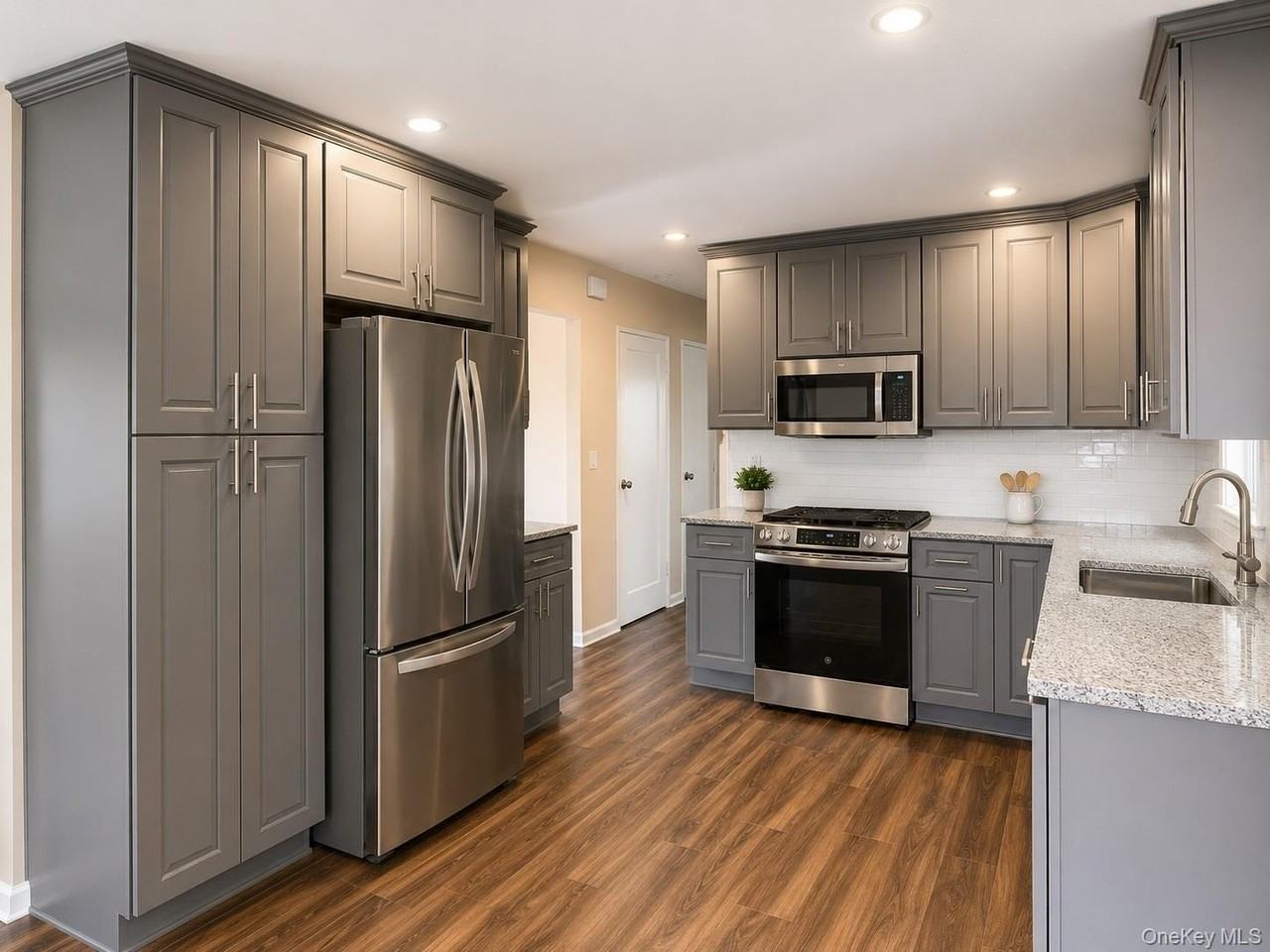 7 Mindy Ln - Photo 5 of 13