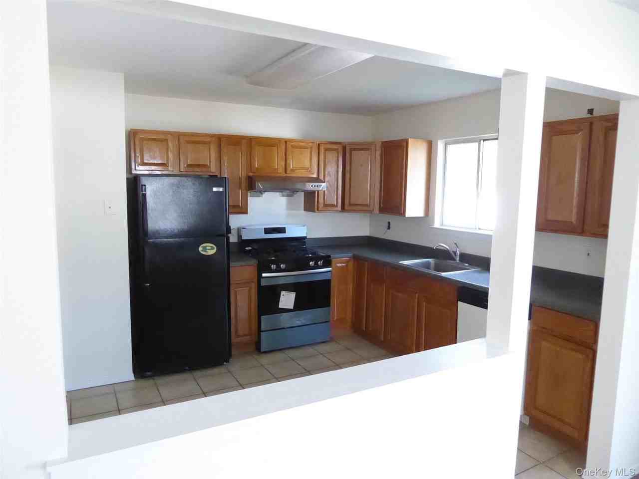 95 Valentine Ave #2ndFL - Photo 5 of 15
