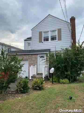 187 Perry St - Photo 2 of 14