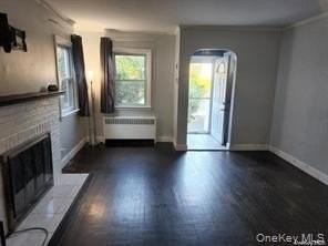 187 Perry St - Photo 5 of 14