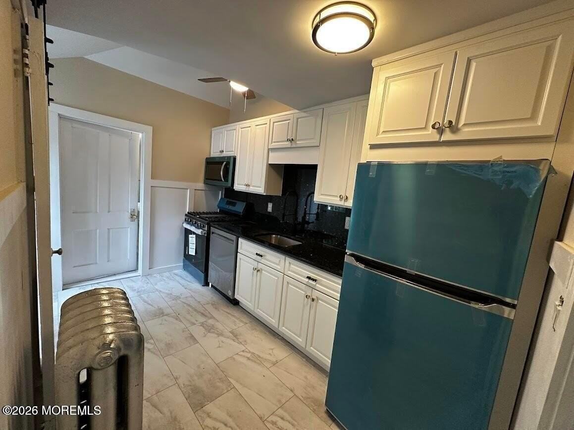608 Park Place Ave #A - Photo 5 of 12