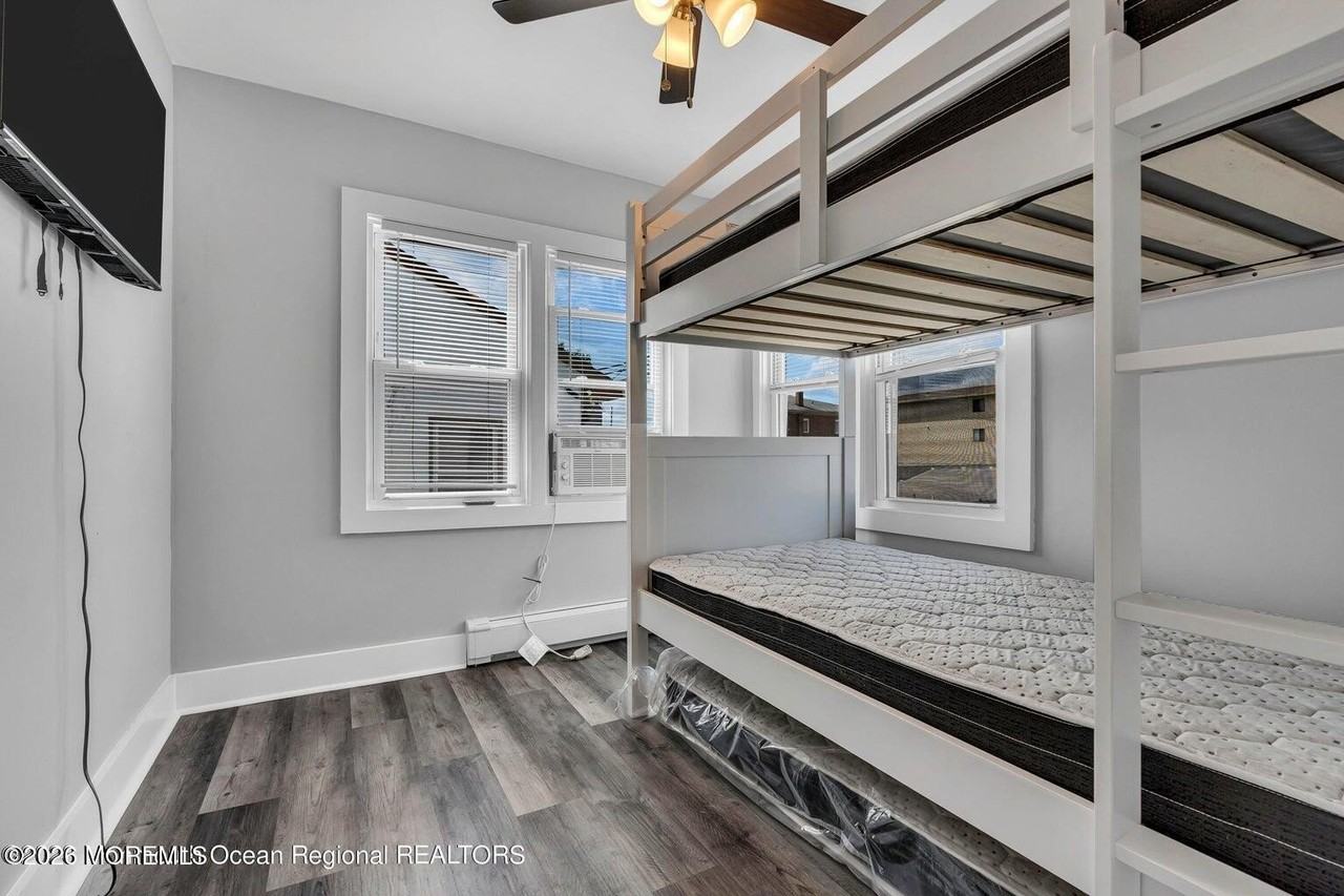 39 Sheridan Ave #1 - Photo 2 of 9