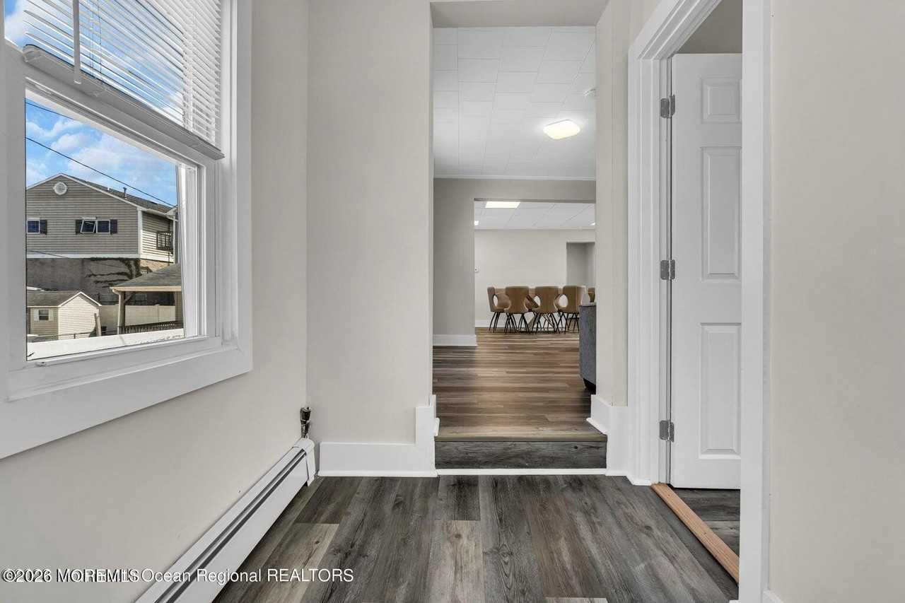 39 Sheridan Ave #1 - Photo 4 of 9