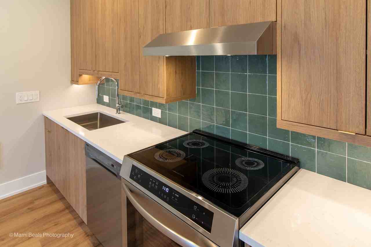 6749 S Langley Ave #B - Photo 6 of 12