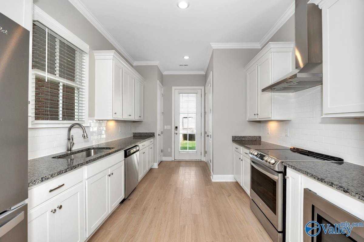 42 Pine St Nw - Photo 5 of 49