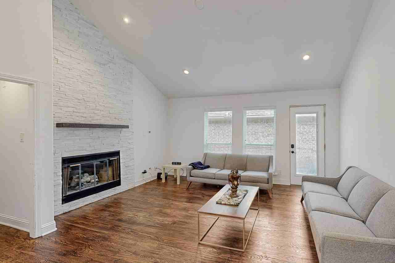 4017 La Costa Ct - Photo 5 of 40