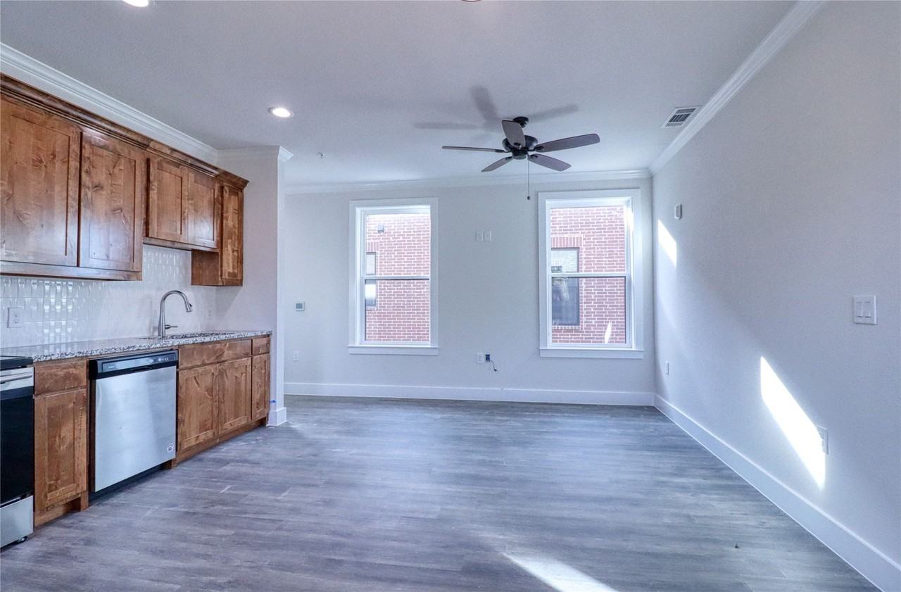 525 George Hopper Rd #210 - Photo 6 of 20