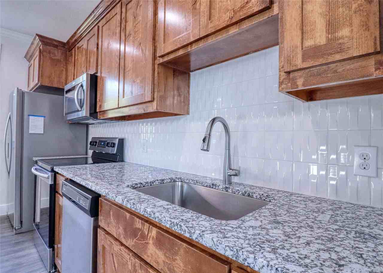 525 George Hopper Rd #210 - Photo 7 of 20