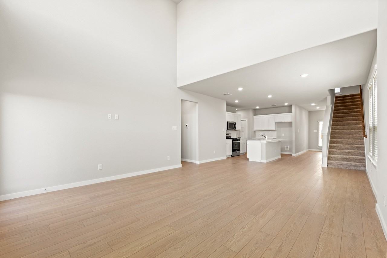102 Travine Dr - Photo 7 of 24